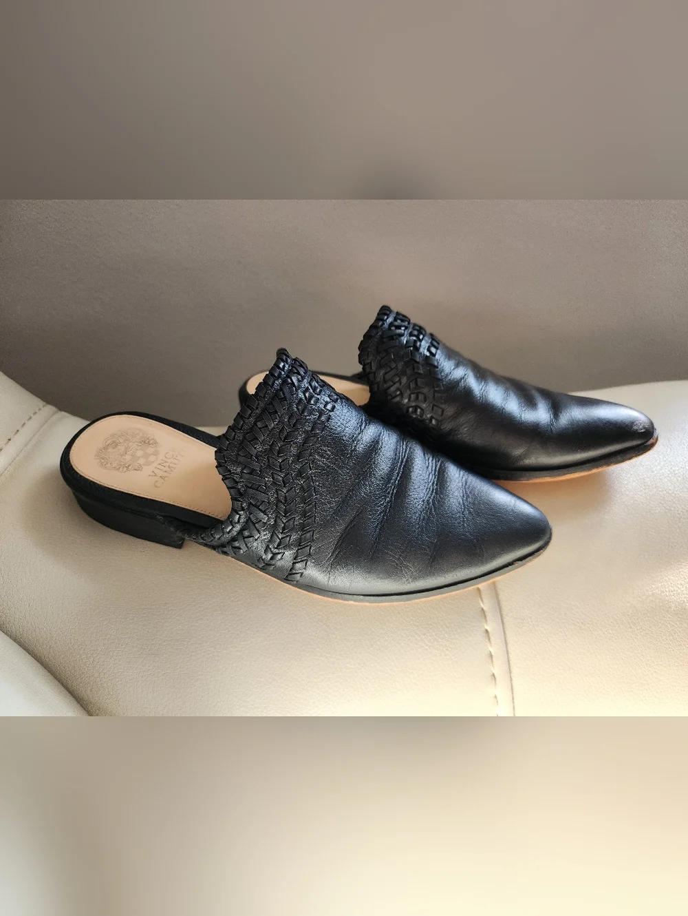 Vince Camuto Sona Mule sandals Women's Size 9.5 Pointy Toe Shoe Black Leather - Picture 1 of 11
